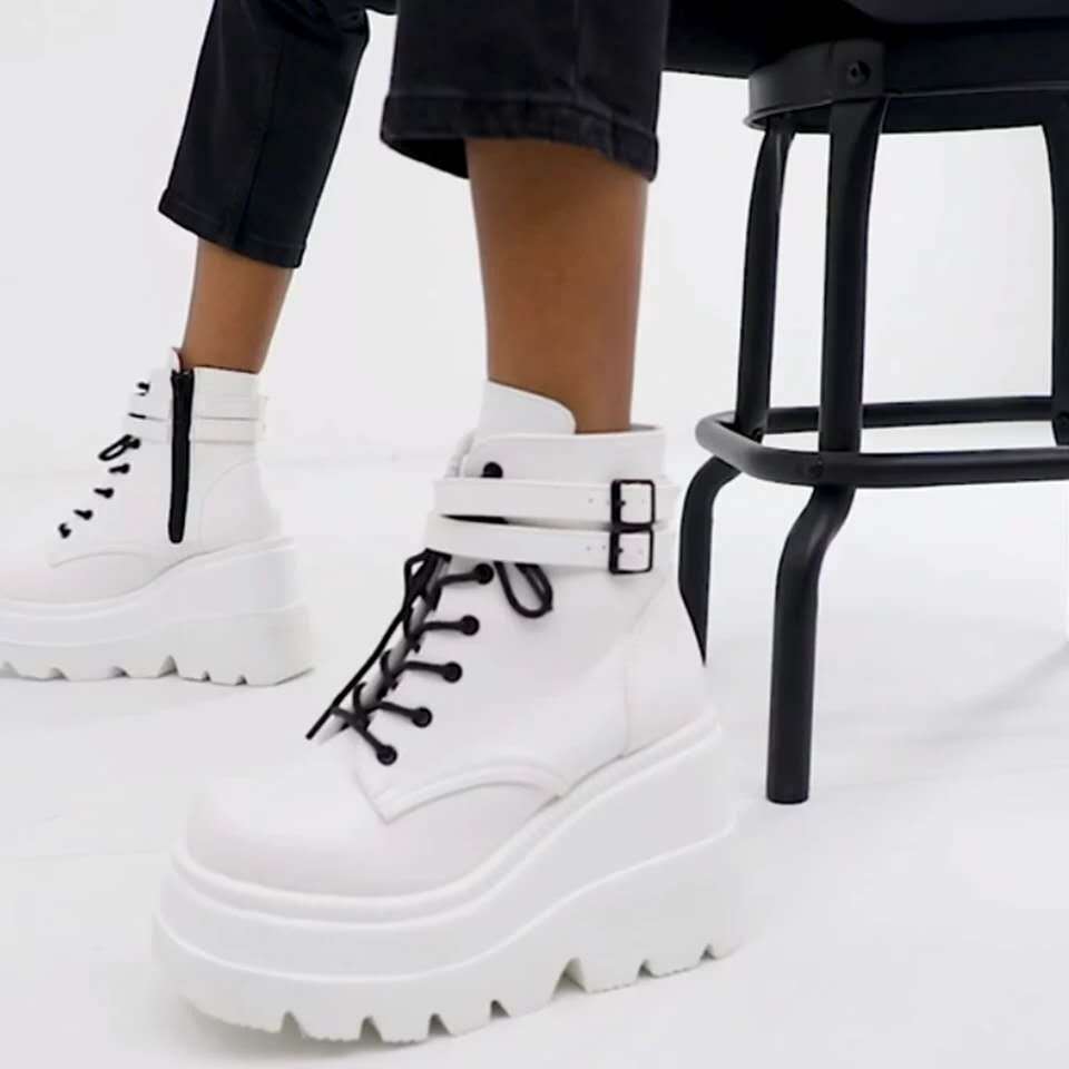 Bota Feminina Plataforma Stells