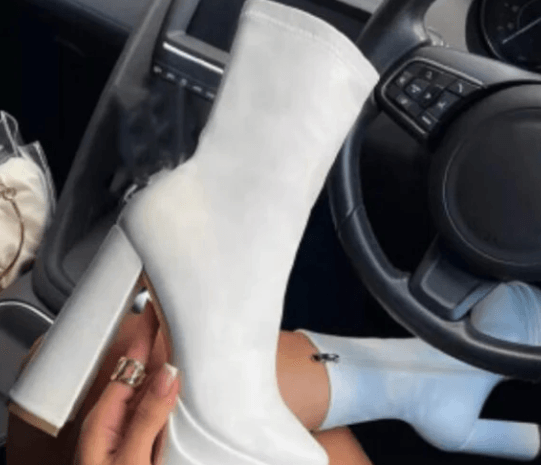 Bota Cano Médio Plataforma